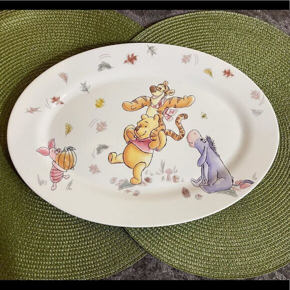 Disney Winnie the Pooh platter with pumpkins NWT - Picture 3 of 10